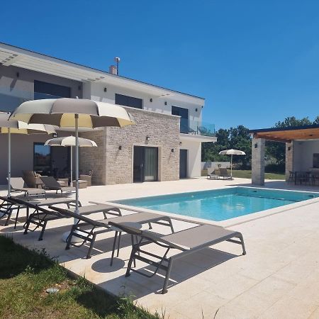 Luxury Villa Serena 2022 - With Heated Pool Cukrici Екстер'єр фото