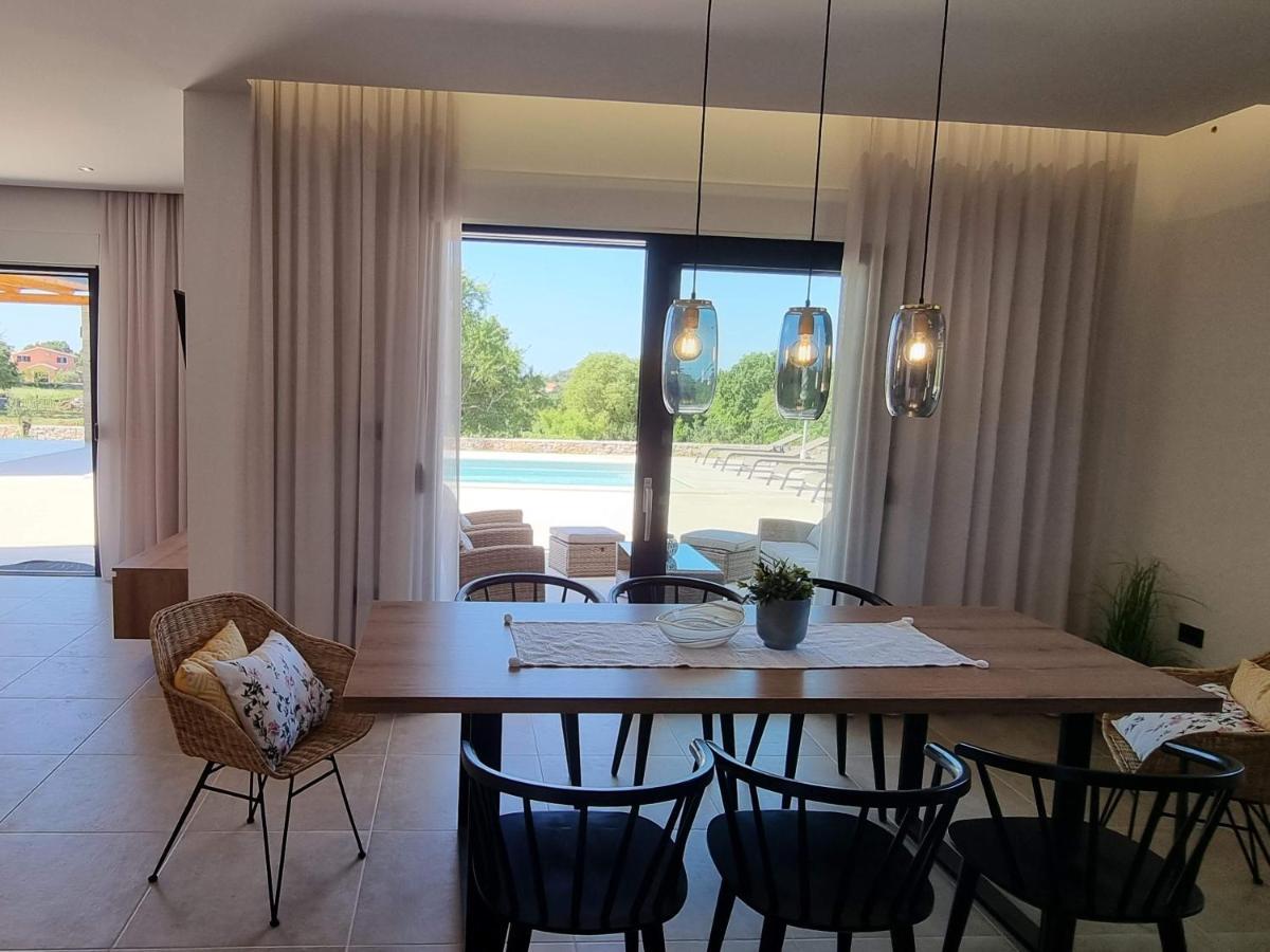 Luxury Villa Serena 2022 - With Heated Pool Cukrici Екстер'єр фото