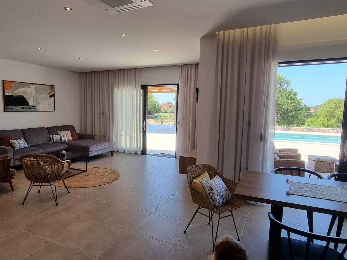 Luxury Villa Serena 2022 - With Heated Pool Cukrici Екстер'єр фото