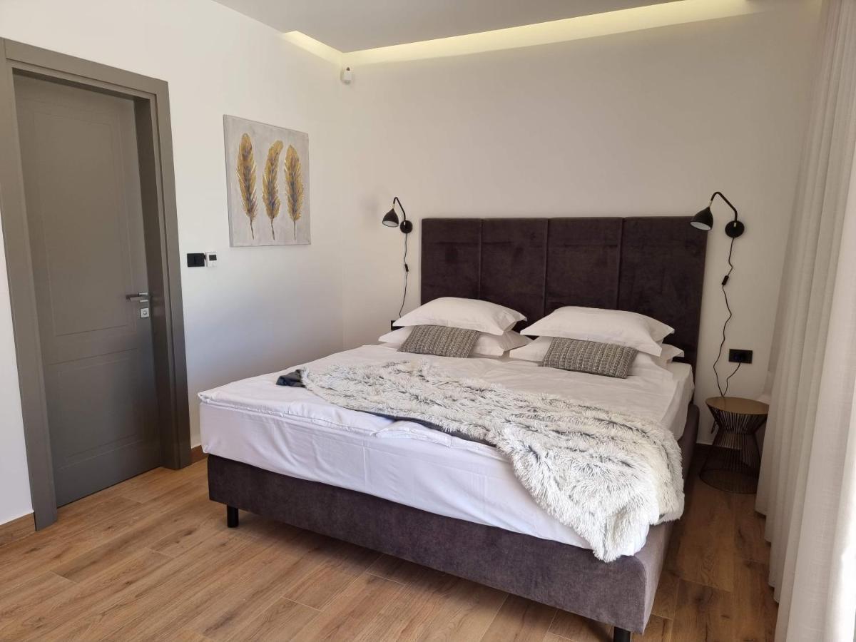Luxury Villa Serena 2022 - With Heated Pool Cukrici Екстер'єр фото