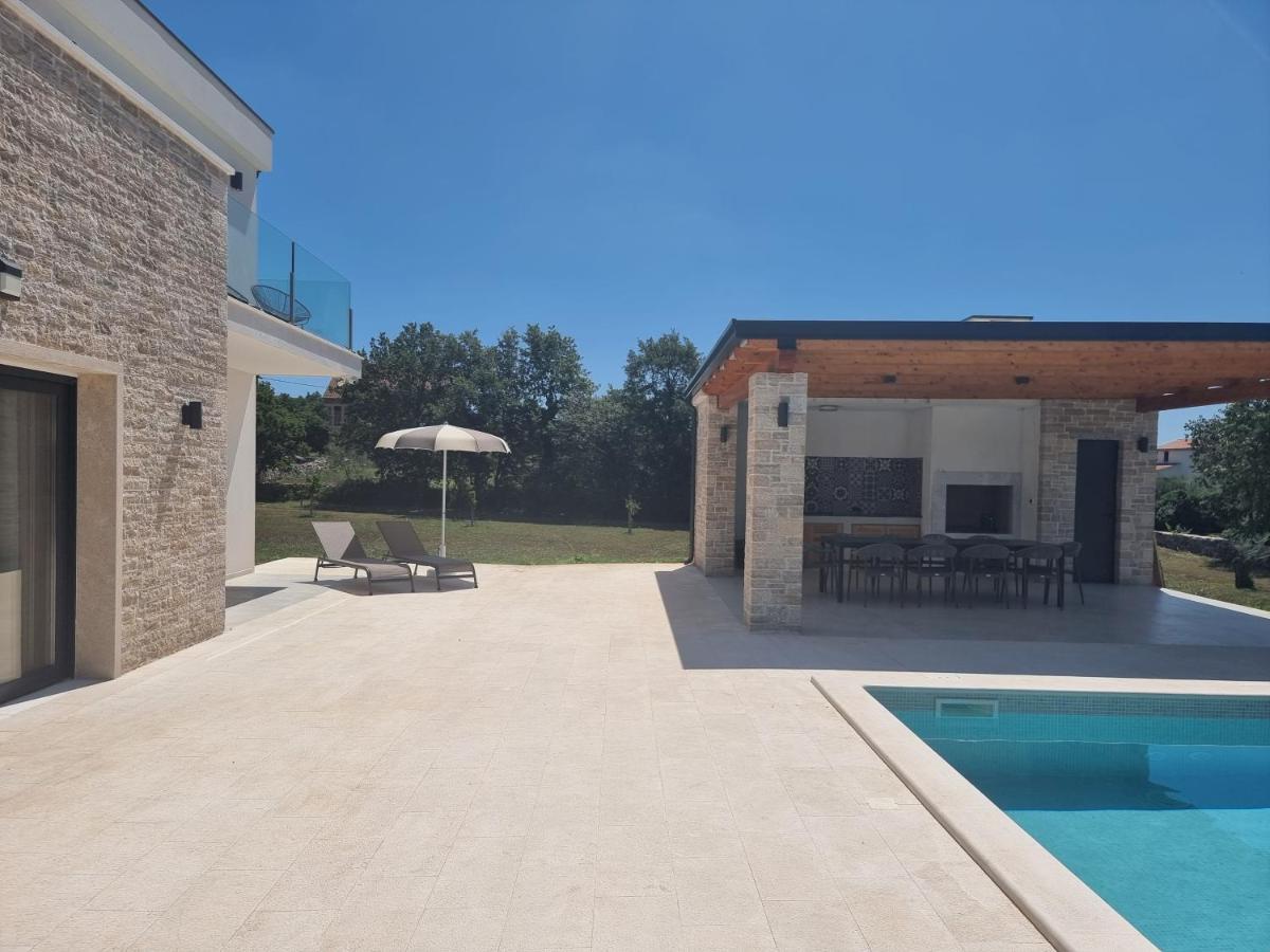 Luxury Villa Serena 2022 - With Heated Pool Cukrici Екстер'єр фото