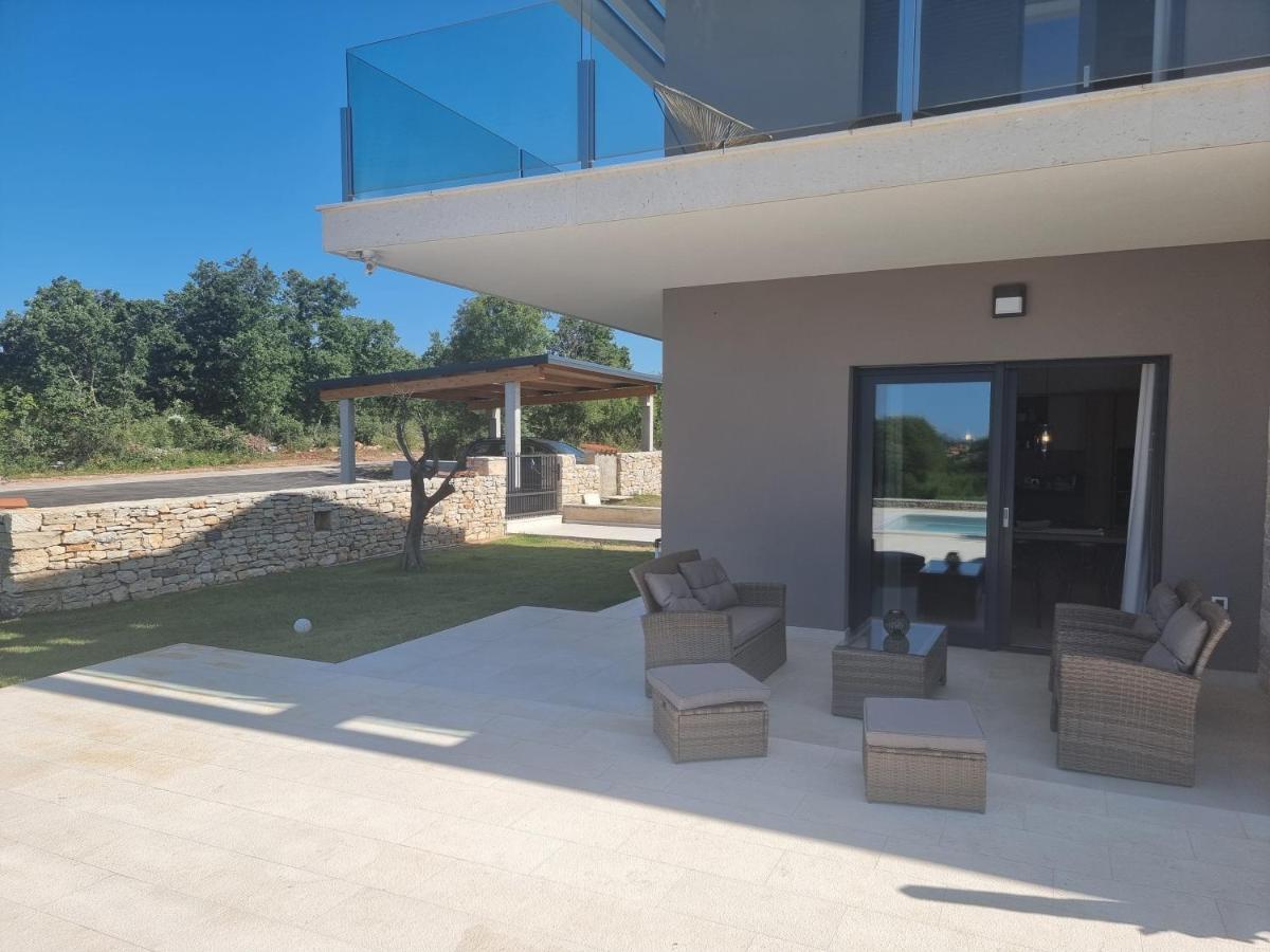 Luxury Villa Serena 2022 - With Heated Pool Cukrici Екстер'єр фото