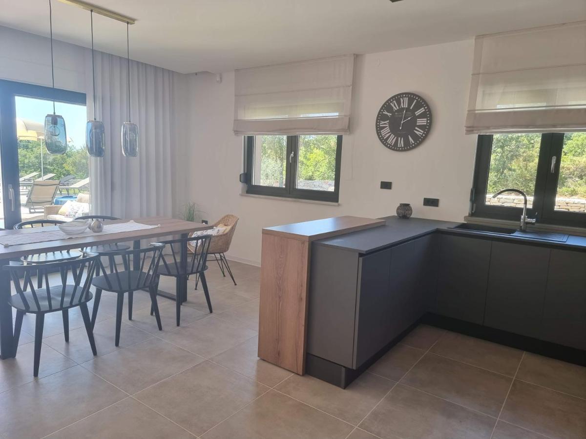 Luxury Villa Serena 2022 - With Heated Pool Cukrici Екстер'єр фото